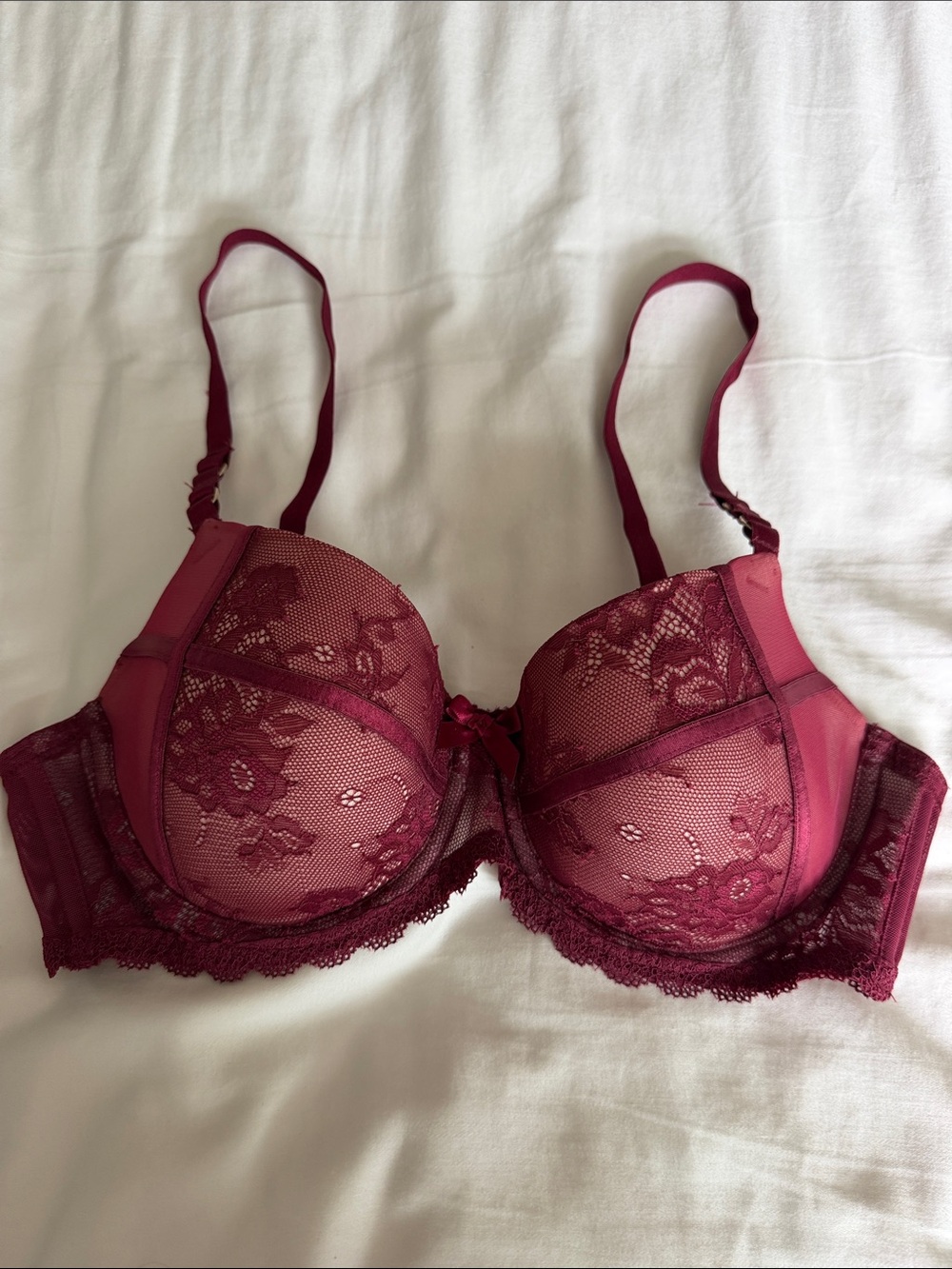 Hunkemoller Lace Underwire Bra in Burgundy - Elegant Support